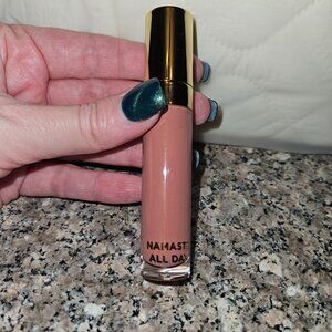 🤩3/$15! NWOT Jules Smith Beauty Liquid Matte Lipstick in "Namaste All Day"